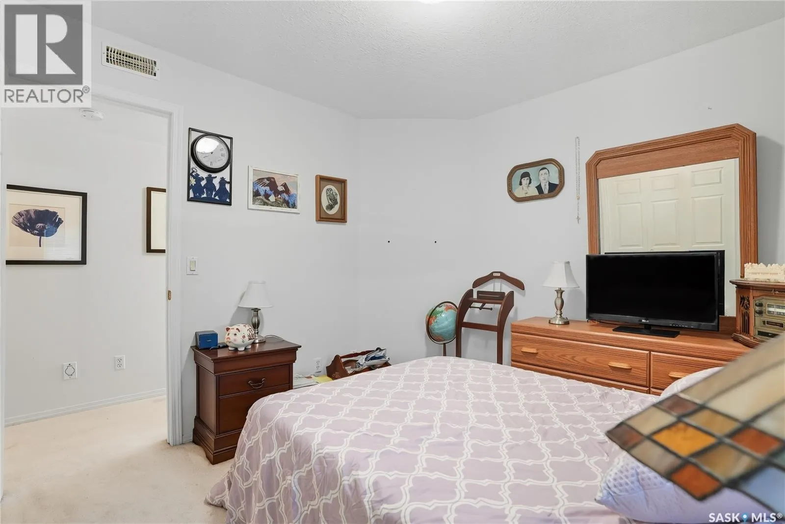 302 934 Heritage VIEW