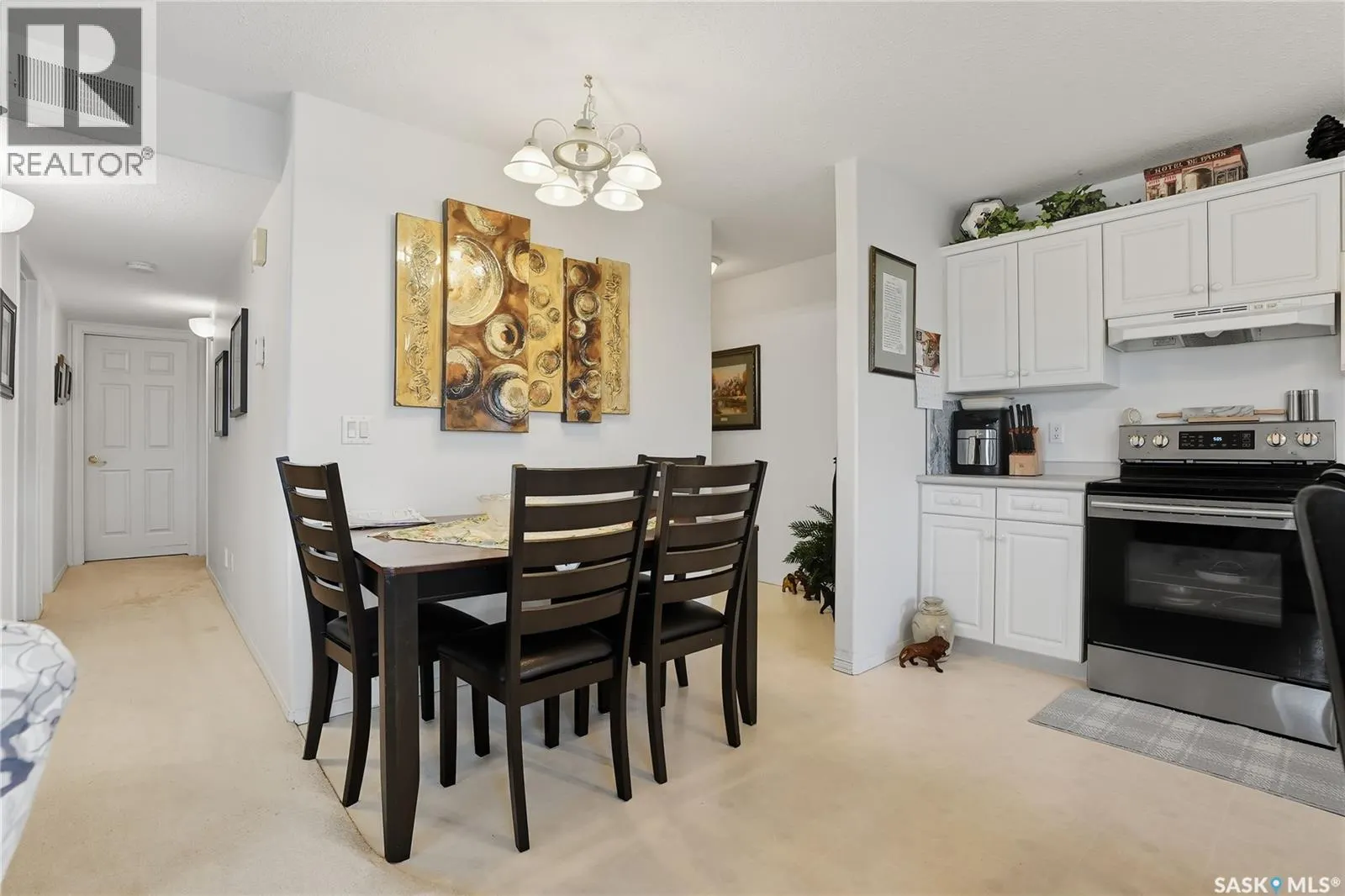 302 934 Heritage VIEW