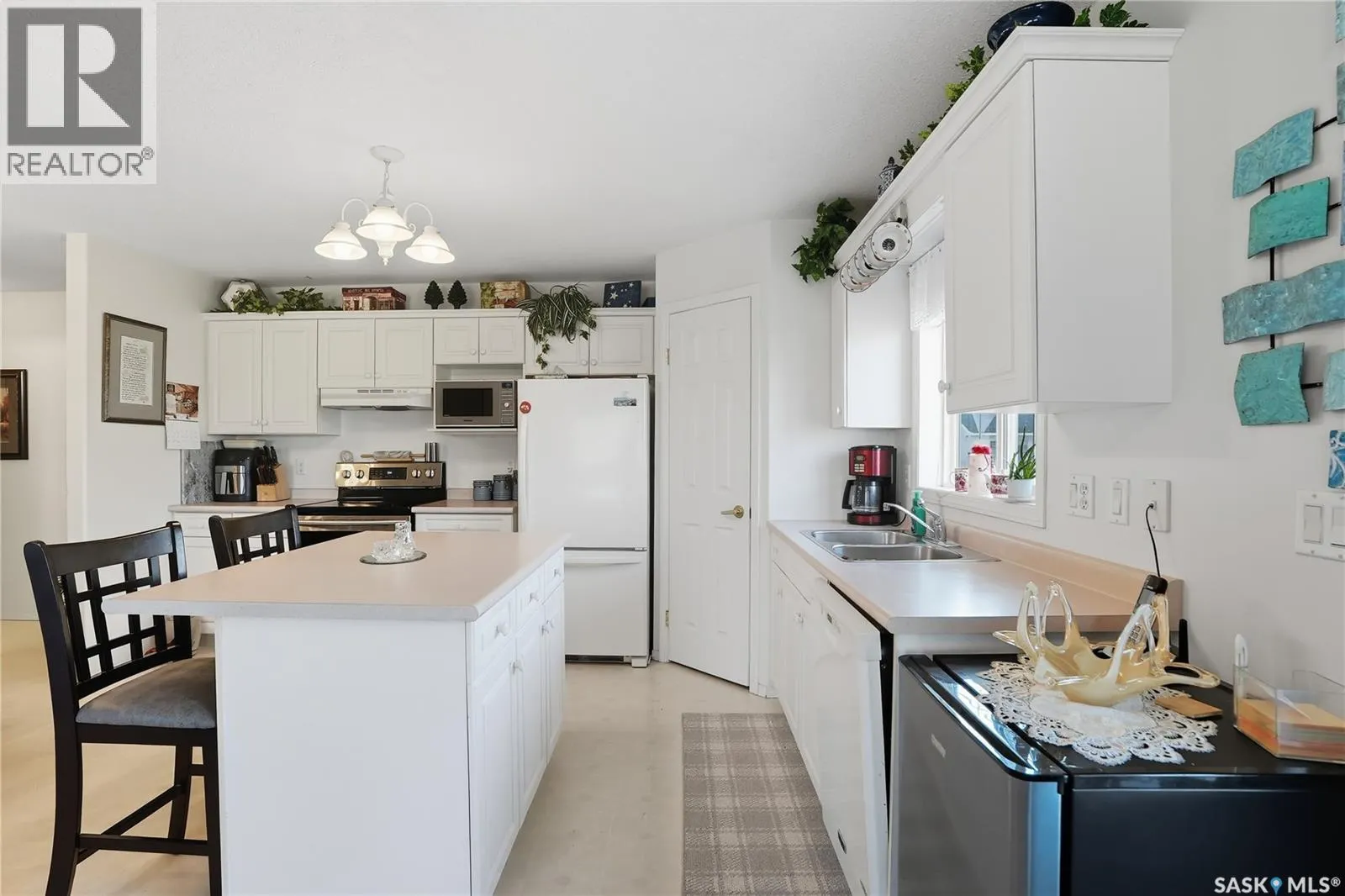 302 934 Heritage VIEW