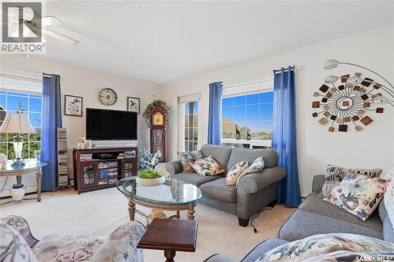 302 934 Heritage VIEW