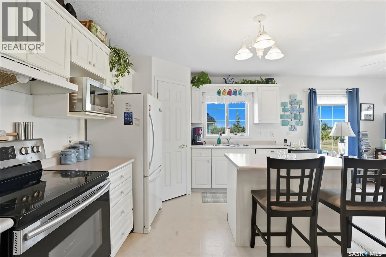 302 934 Heritage VIEW