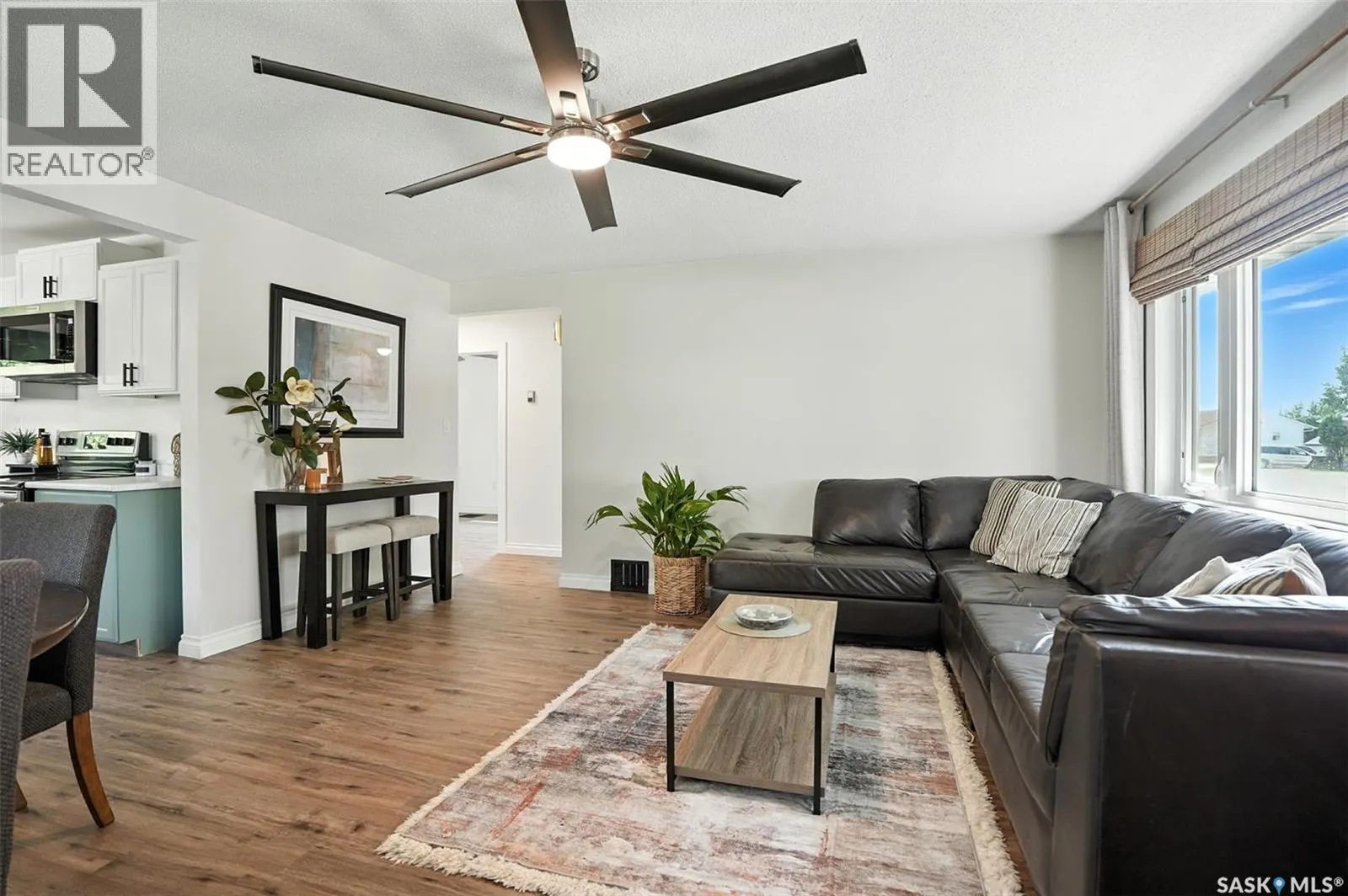 301 3rd AVENUE W