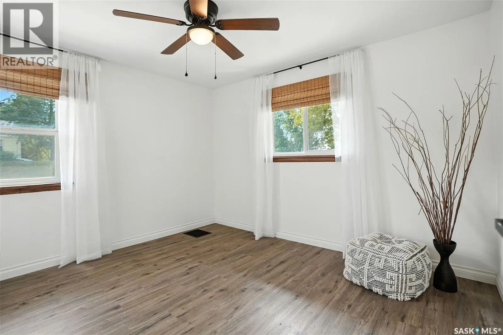 301 3rd AVENUE W