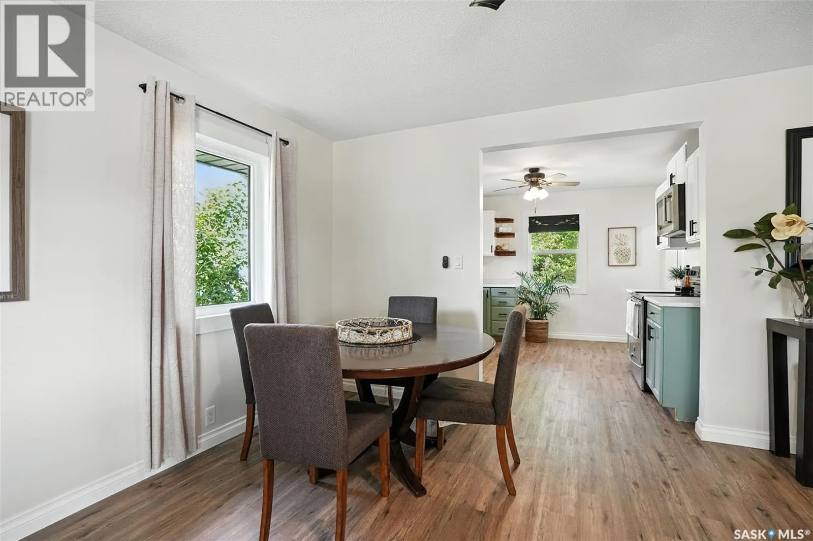 301 3rd AVENUE W
