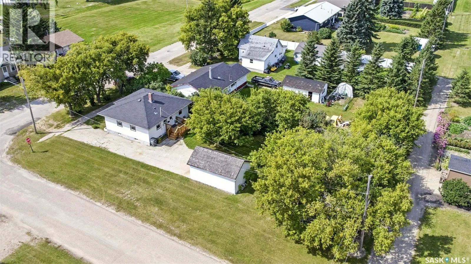 301 3rd AVENUE W