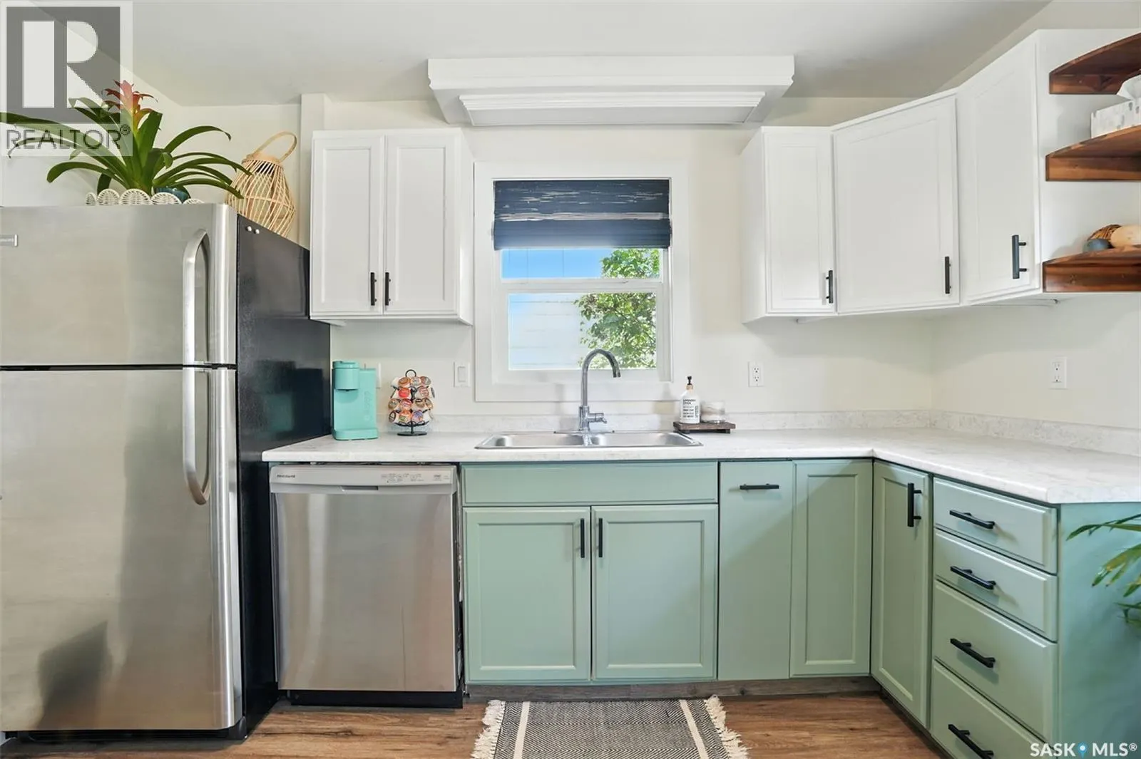 301 3rd AVENUE W