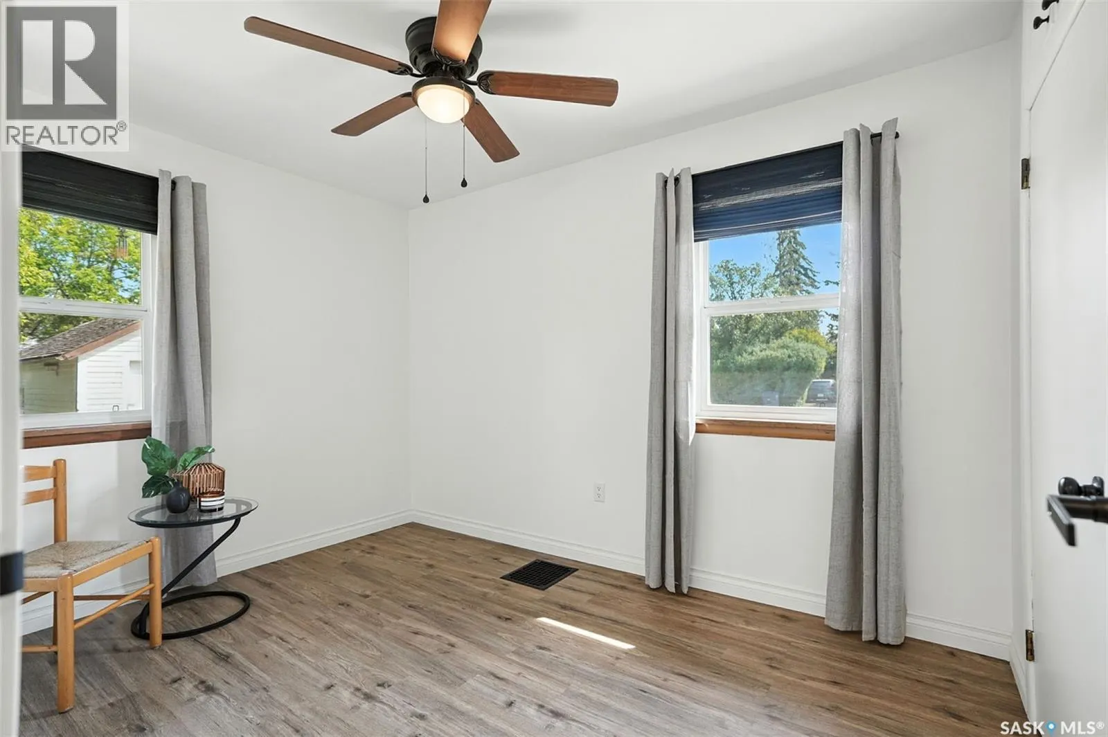 301 3rd AVENUE W