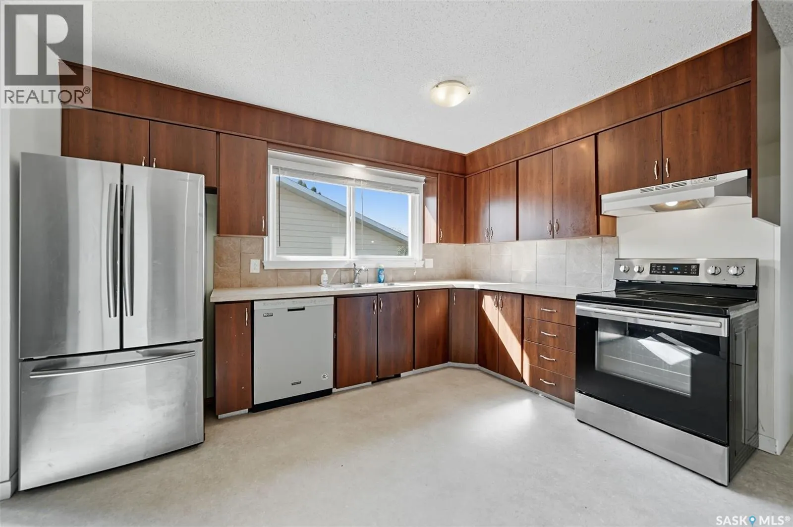 266 Assiniboine DRIVE