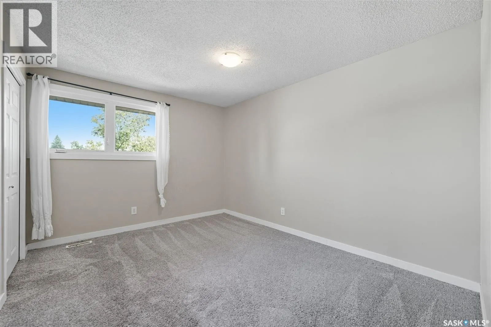 266 Assiniboine DRIVE