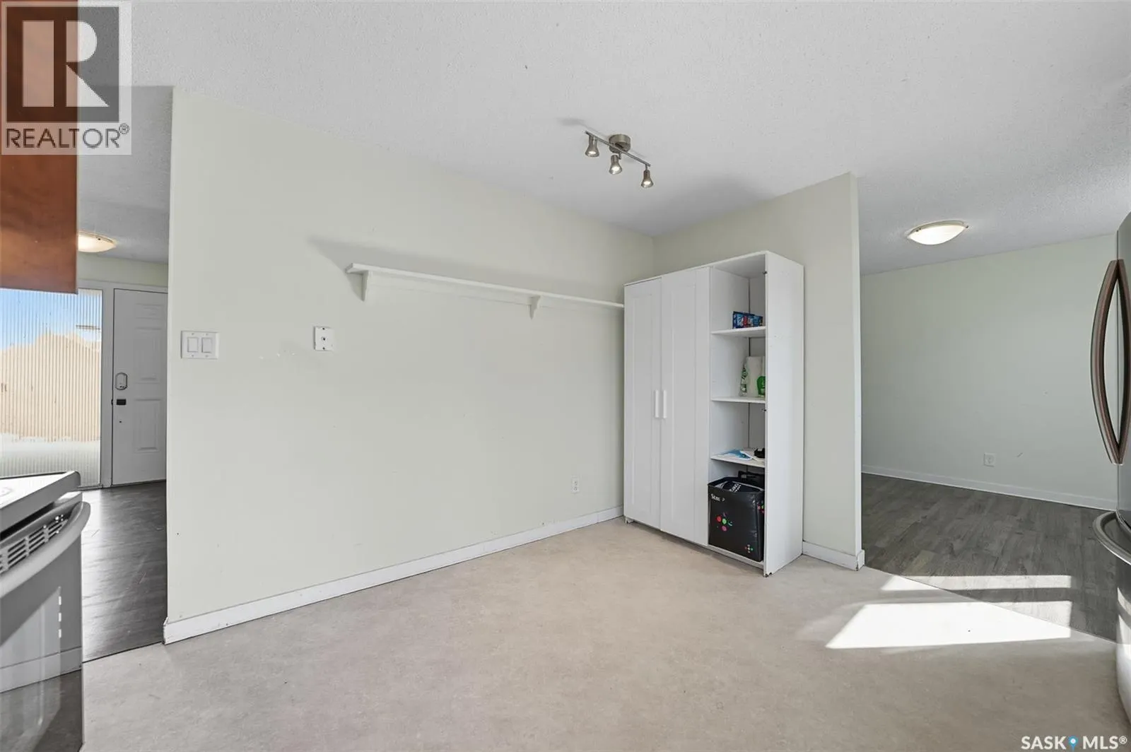 266 Assiniboine DRIVE