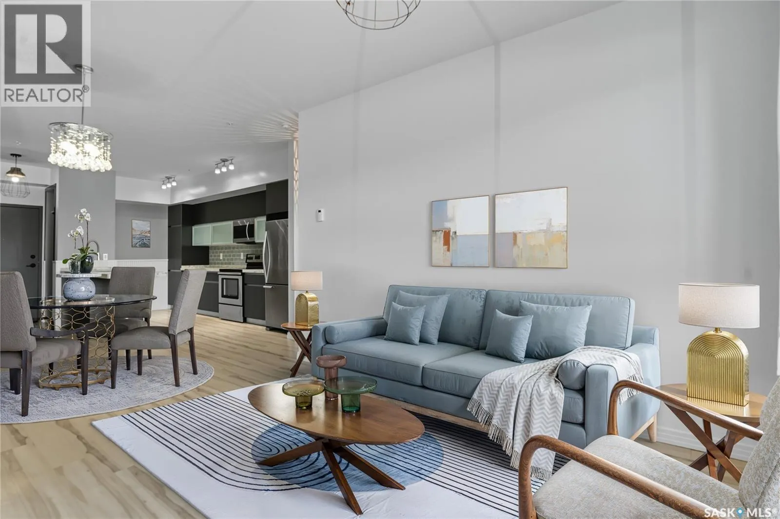 111 223 Evergreen SQUARE