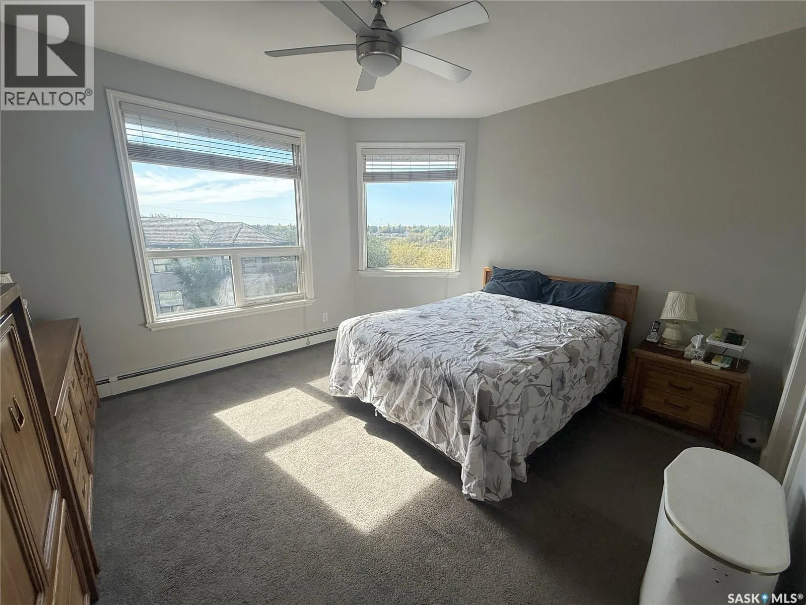 307 615 Saskatchewan CRESCENT W