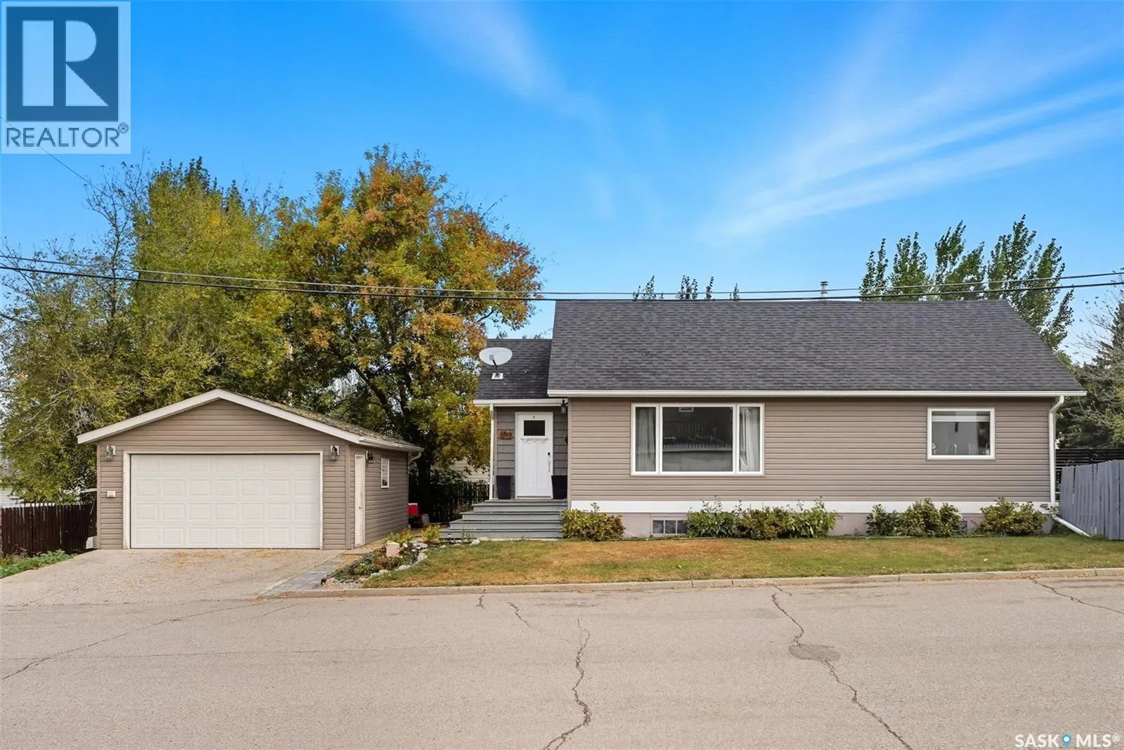 300 3rd STREET W