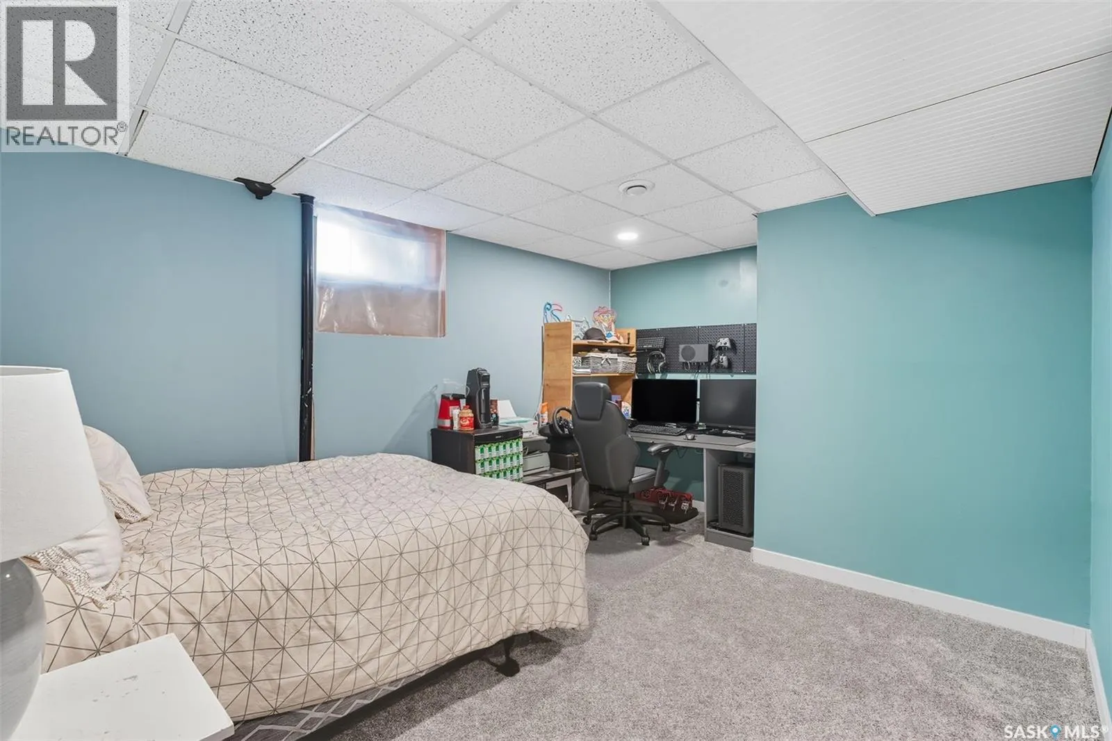 300 3rd STREET W
