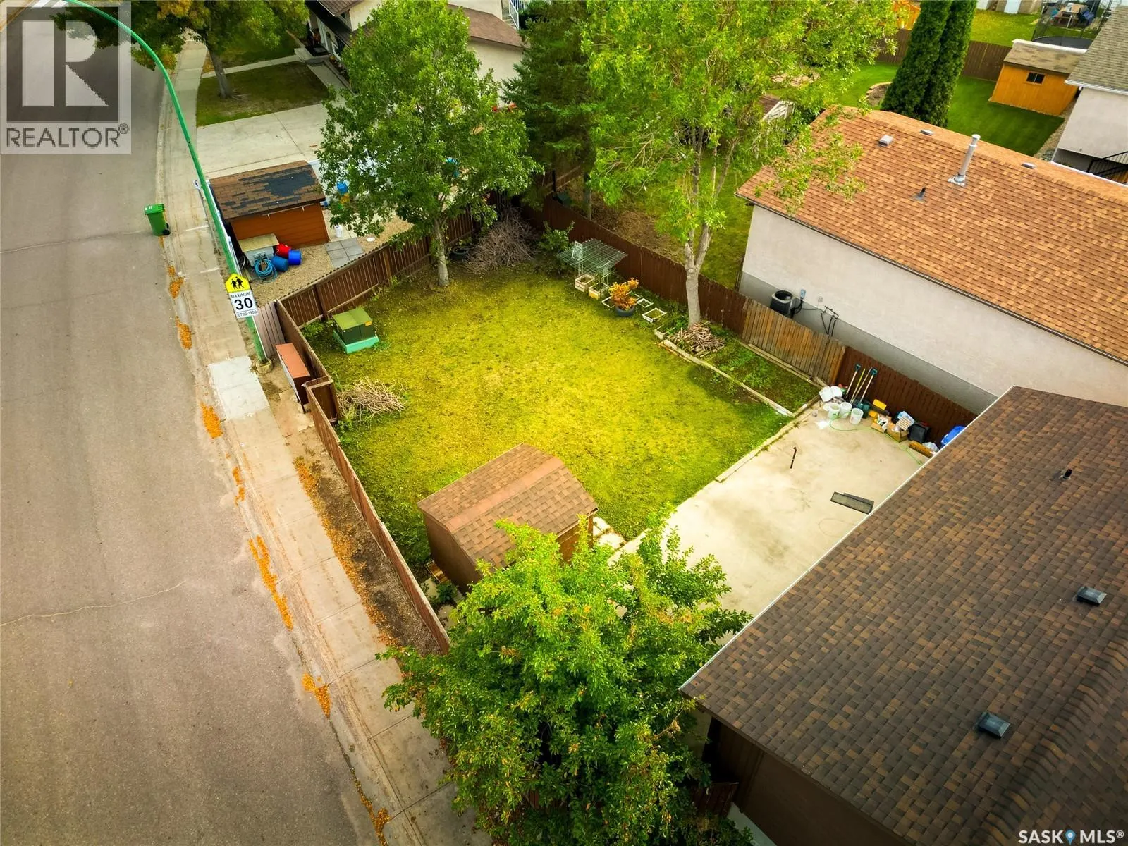 1003 Bayda CRESCENT