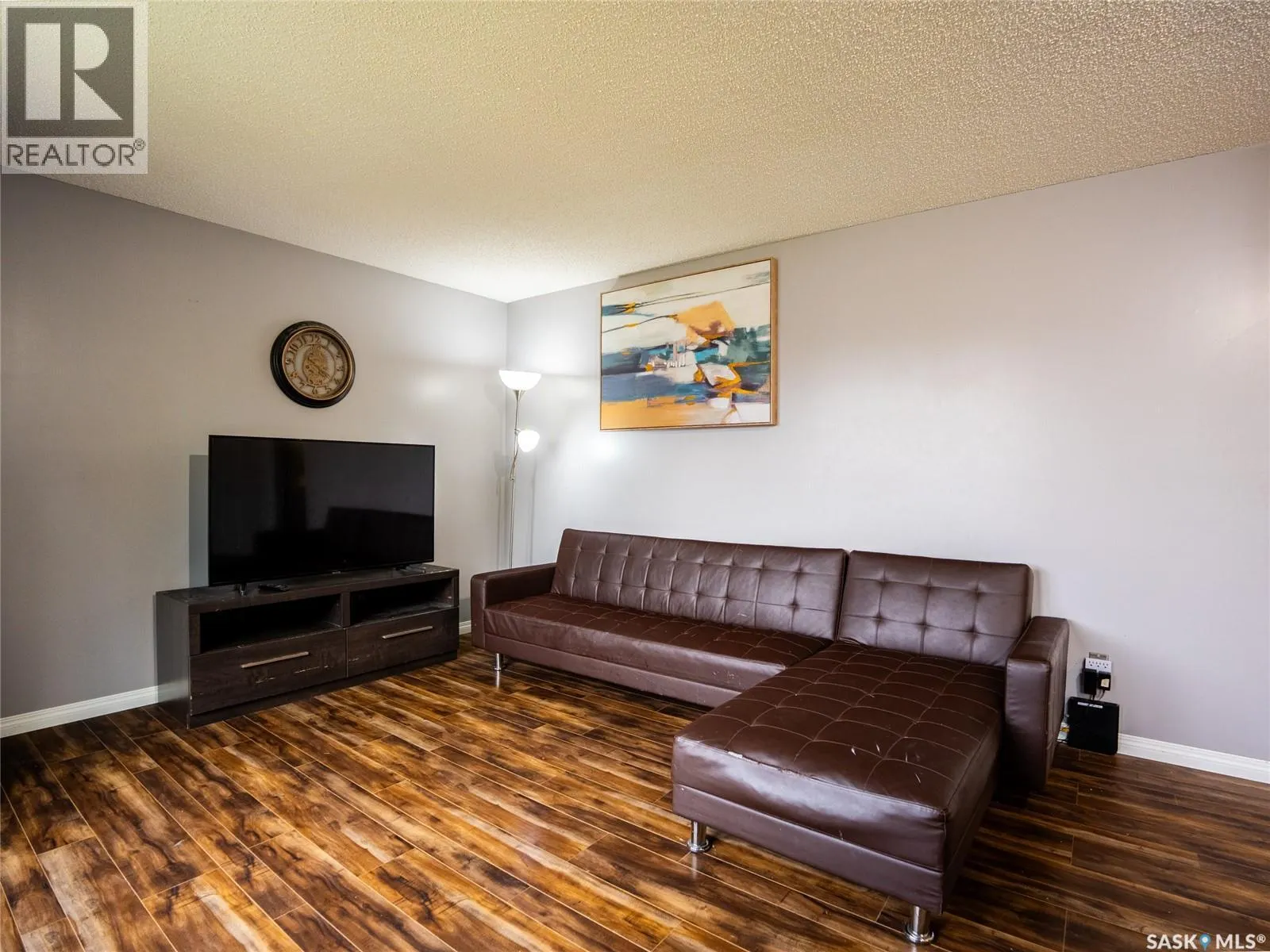 1003 Bayda CRESCENT