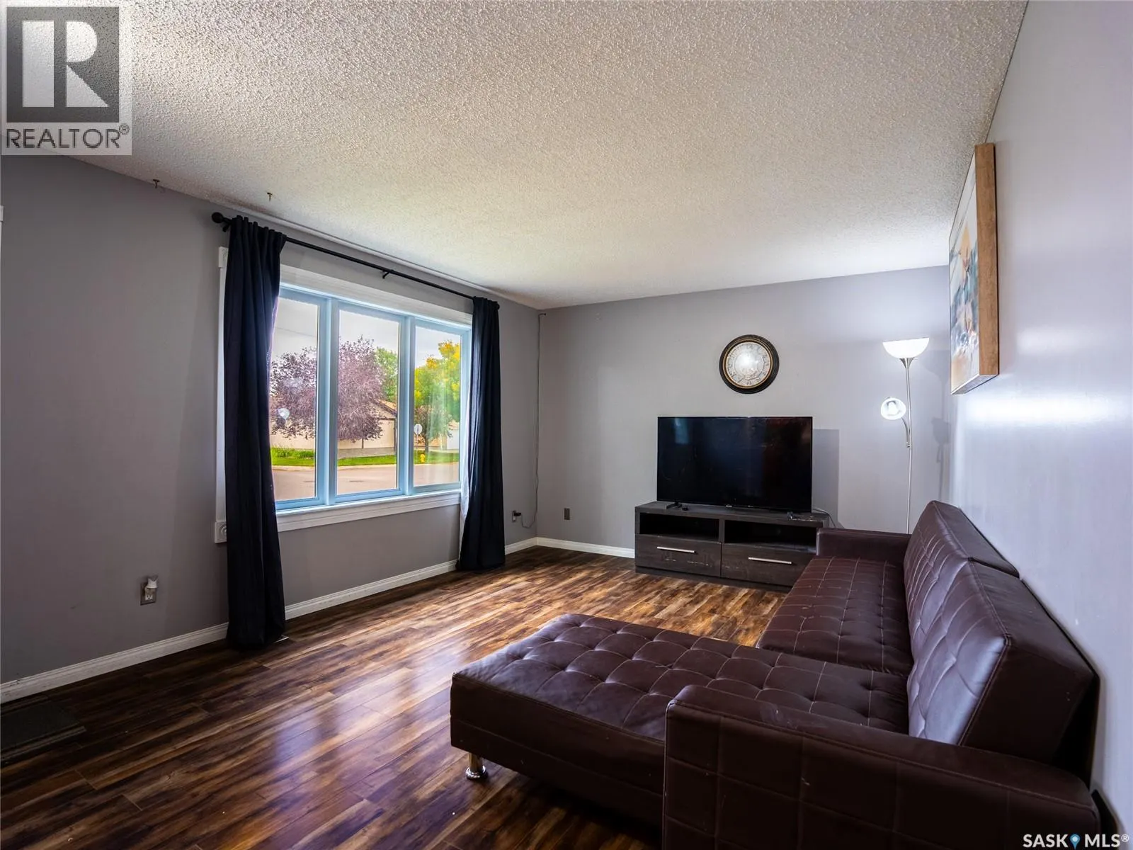 1003 Bayda CRESCENT