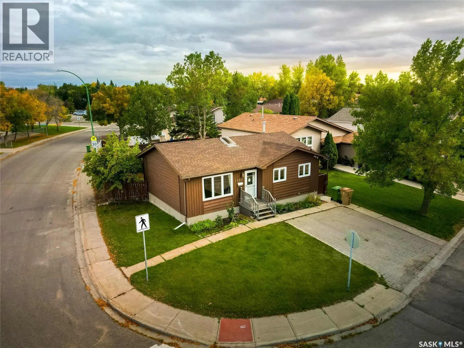 1003 Bayda CRESCENT