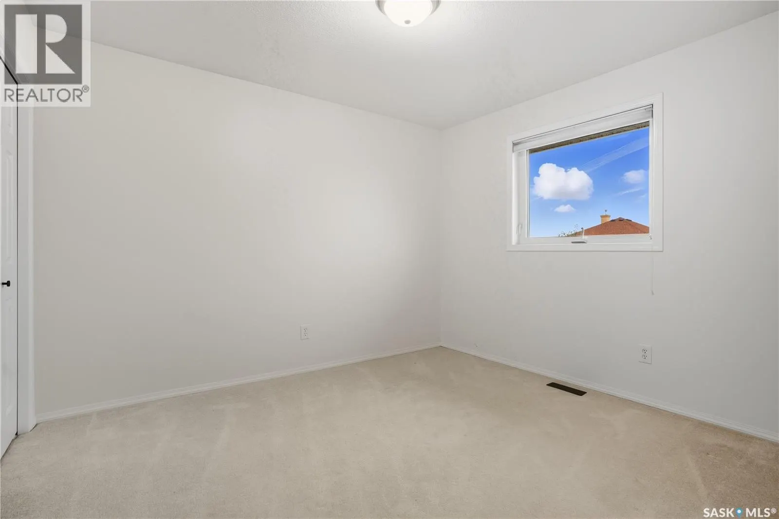 10338 Wascana ESTATES