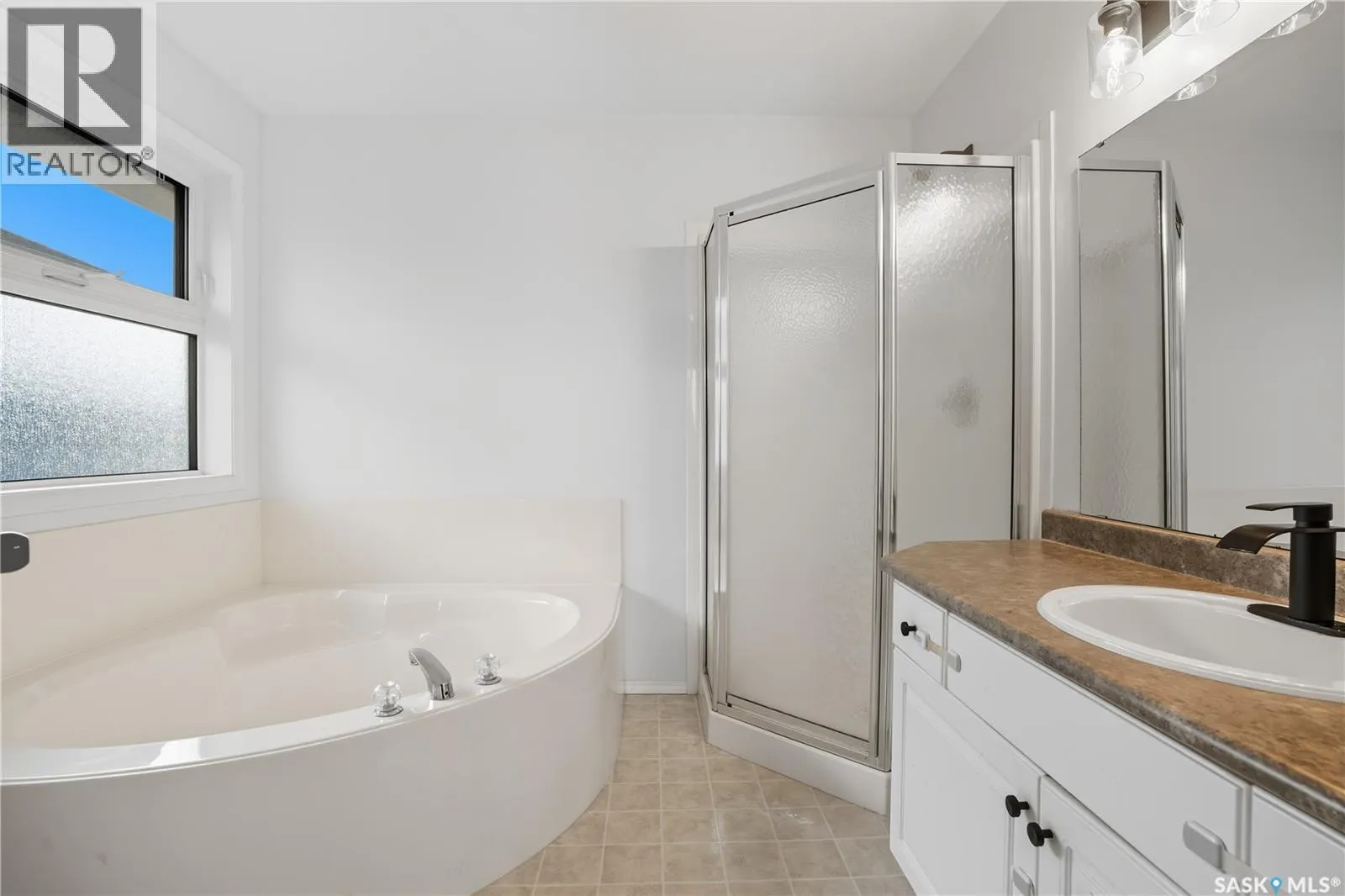 10338 Wascana ESTATES