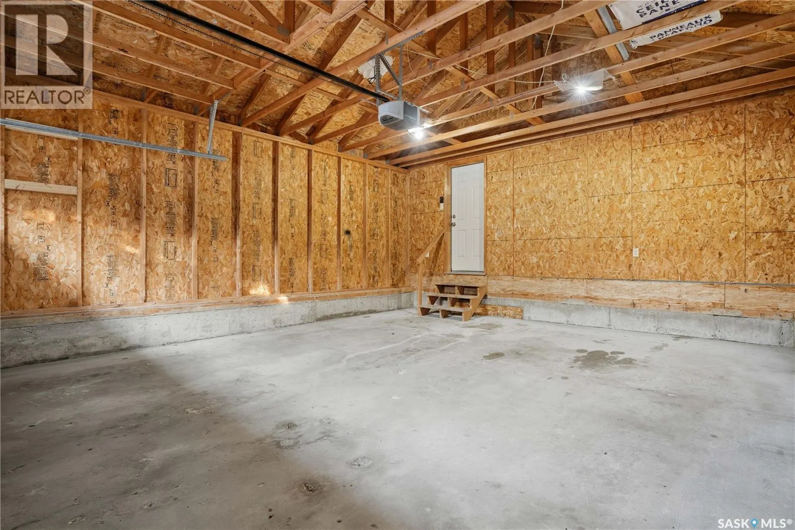 10338 Wascana ESTATES