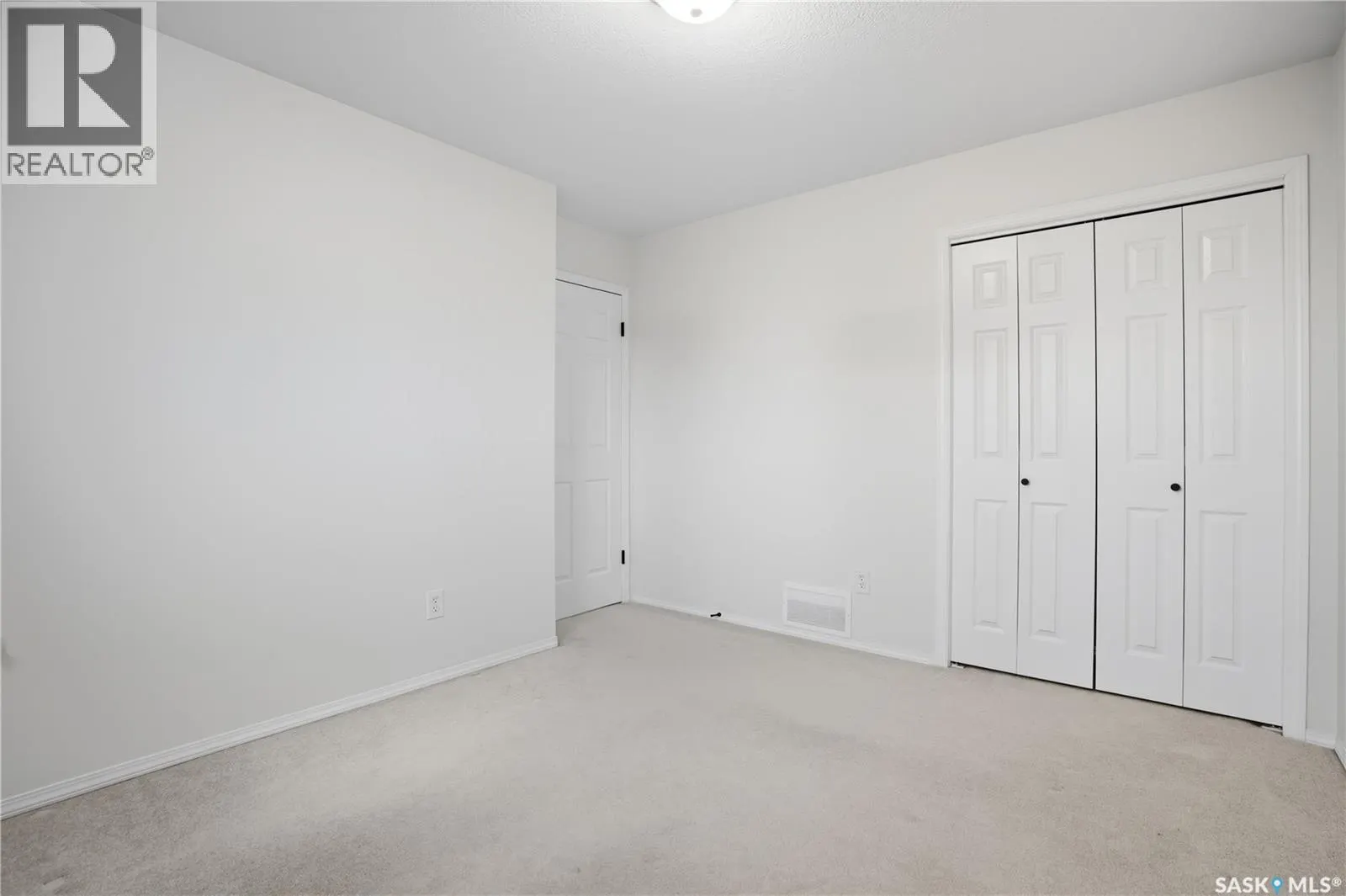 10338 Wascana ESTATES