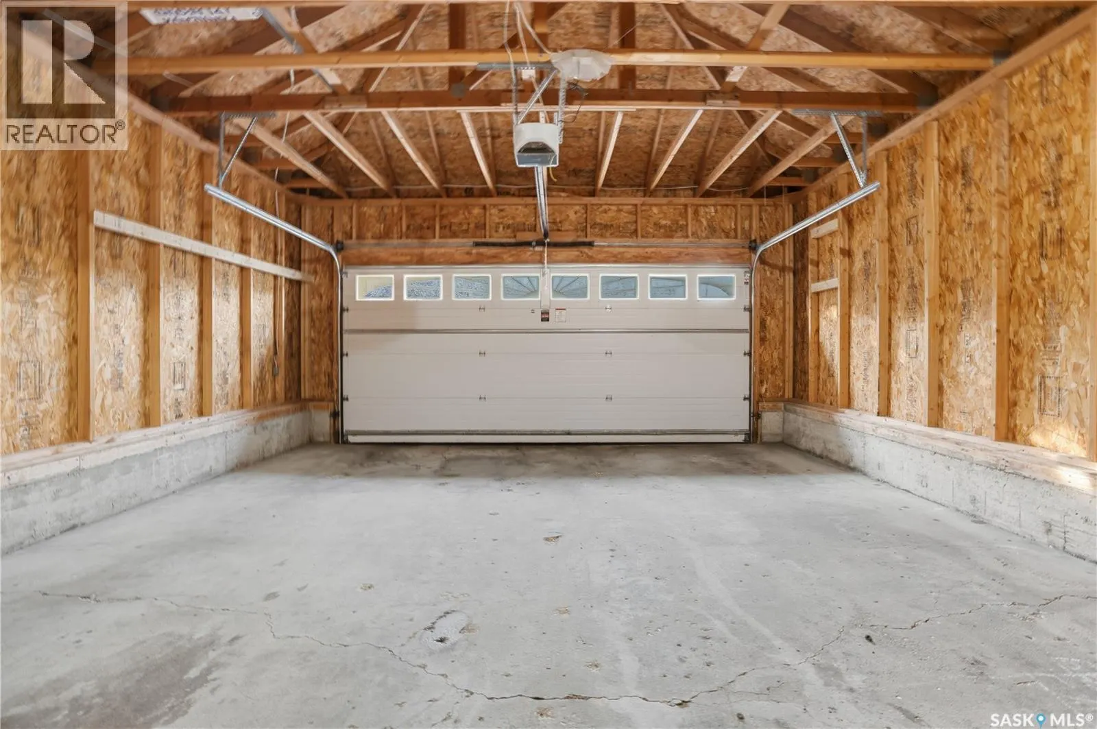 10338 Wascana ESTATES