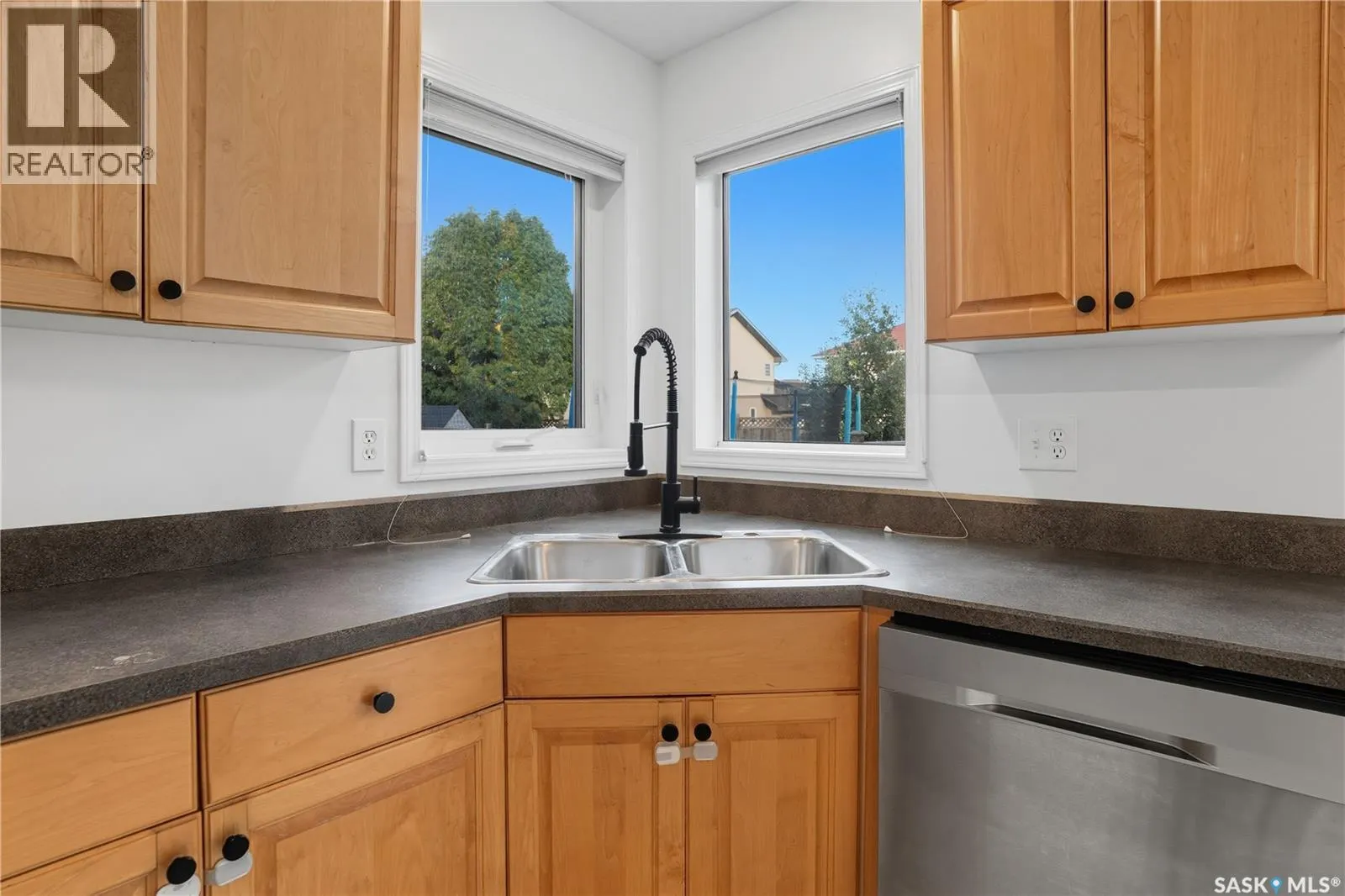 10338 Wascana ESTATES