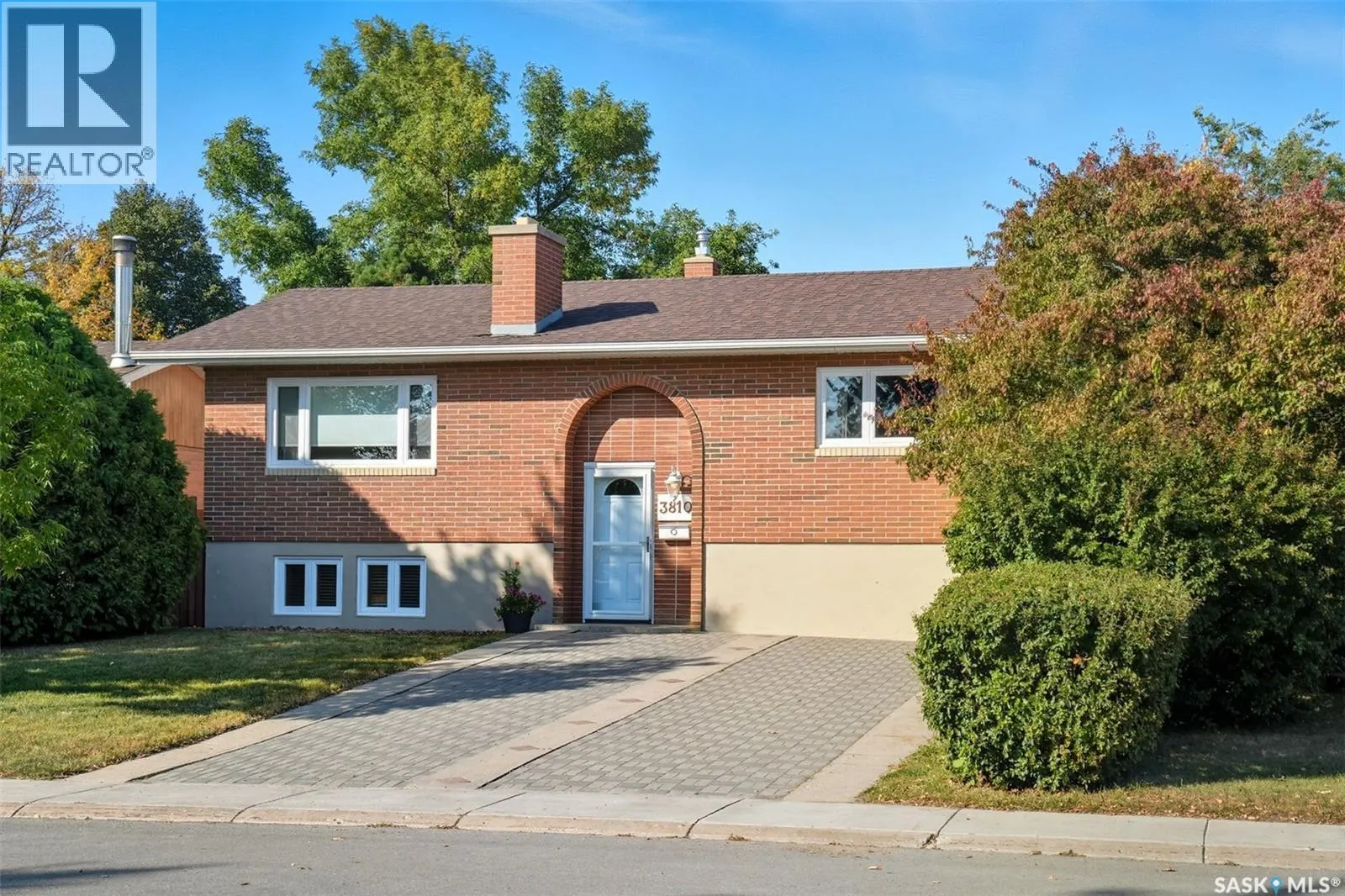 3810 Centennial DRIVE