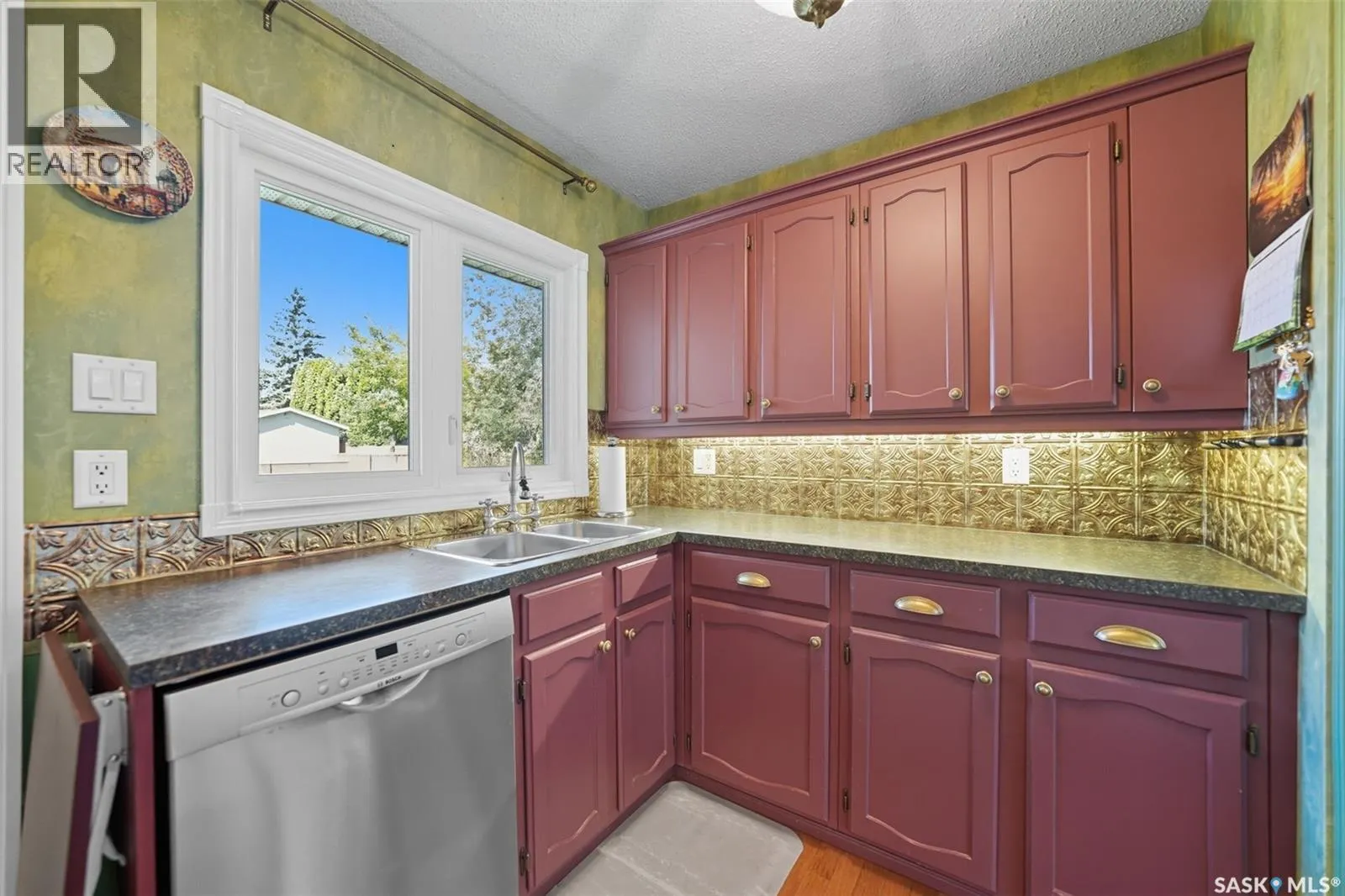 3810 Centennial DRIVE