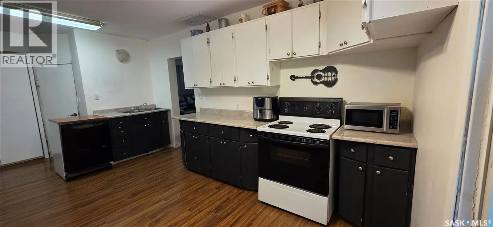 1326 2nd STREET