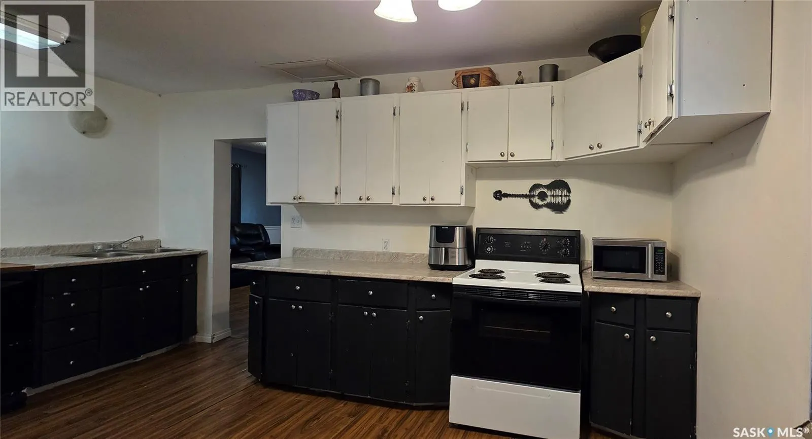 1326 2nd STREET