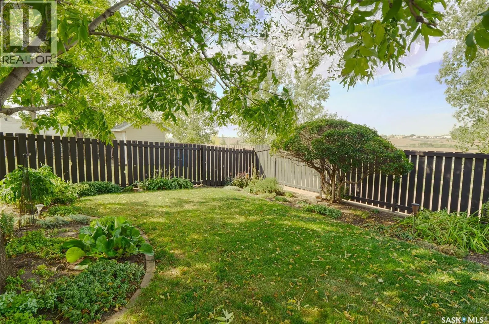 1435 Sioux CRESCENT SW