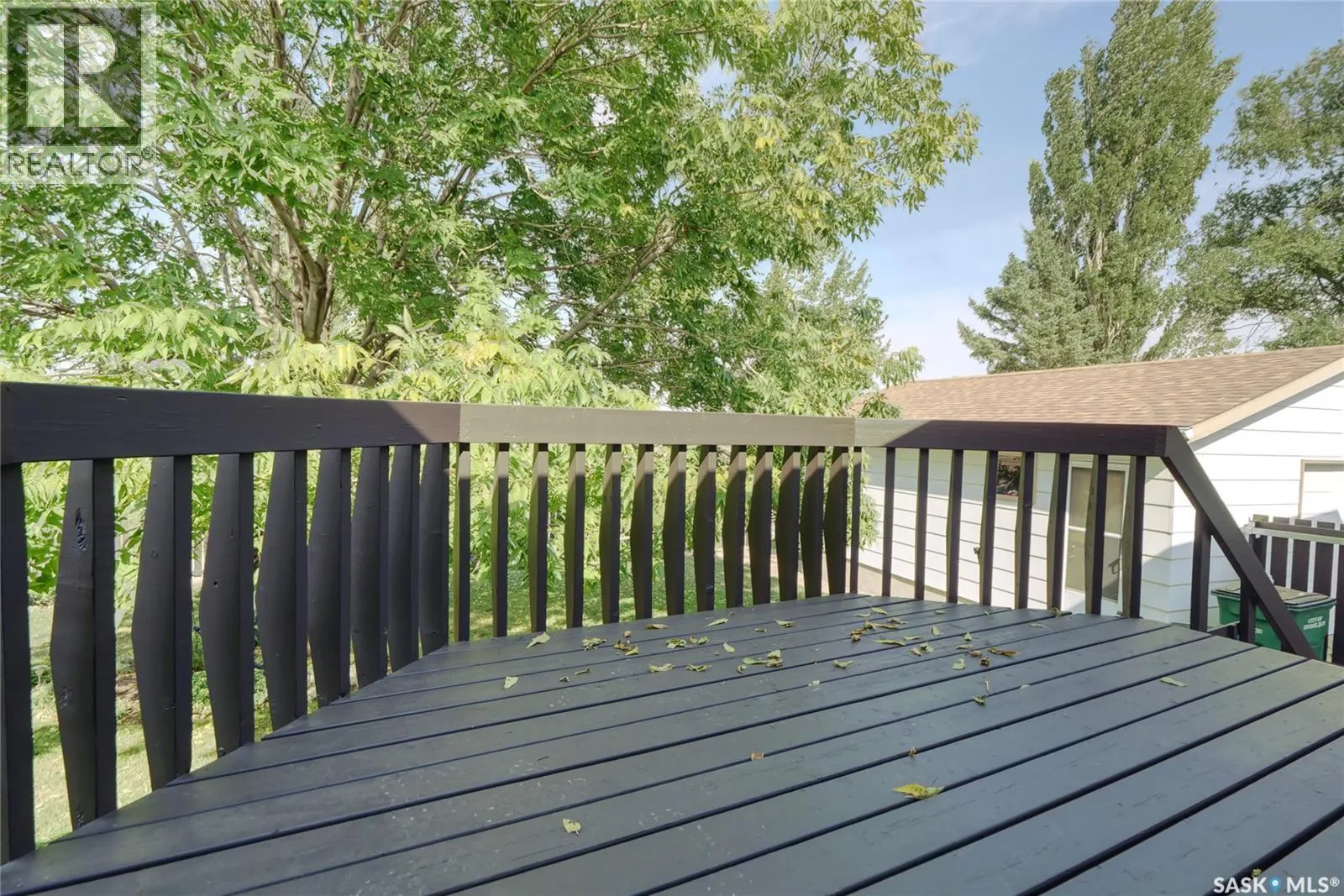 1435 Sioux CRESCENT SW