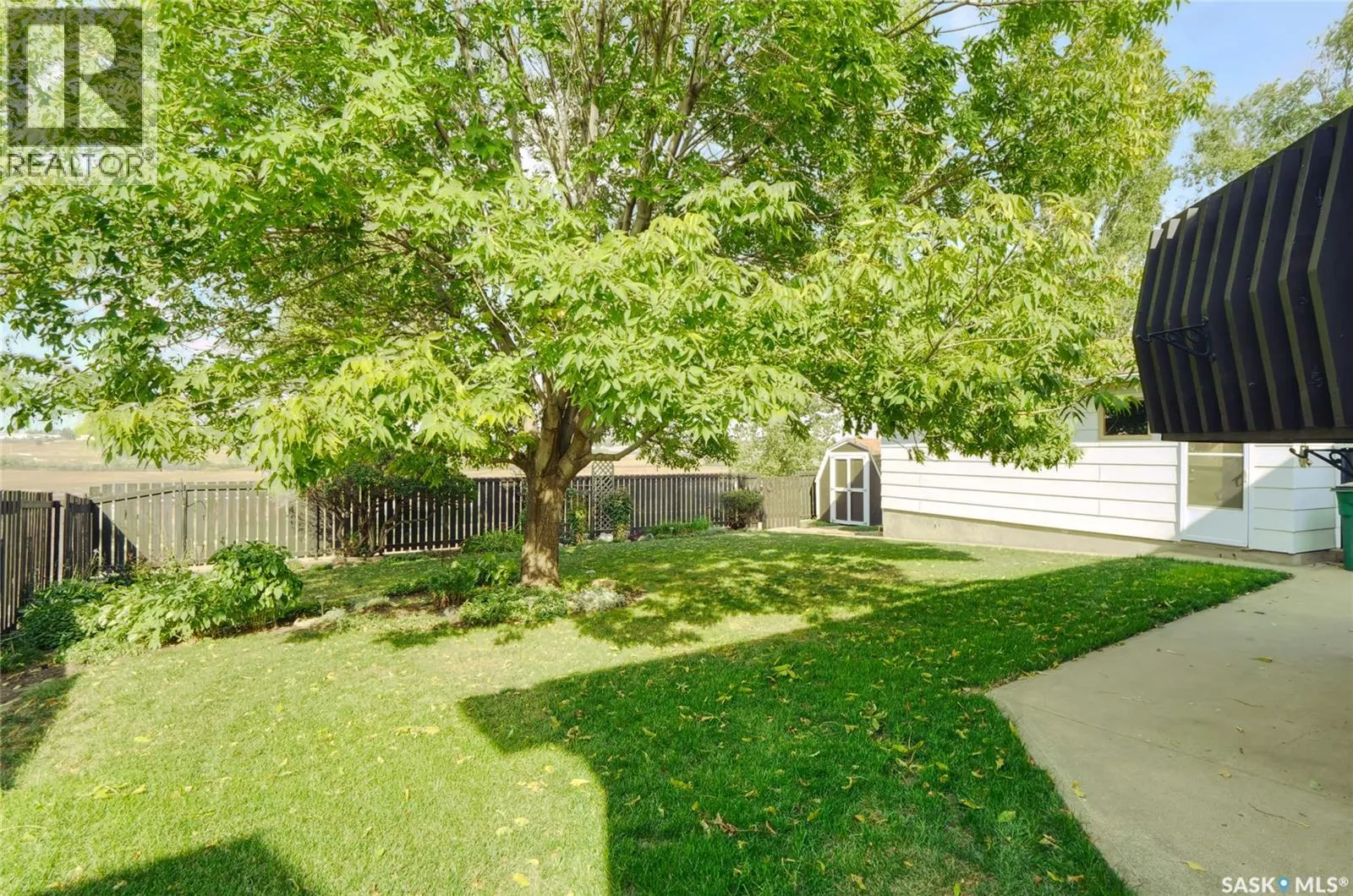 1435 Sioux CRESCENT SW