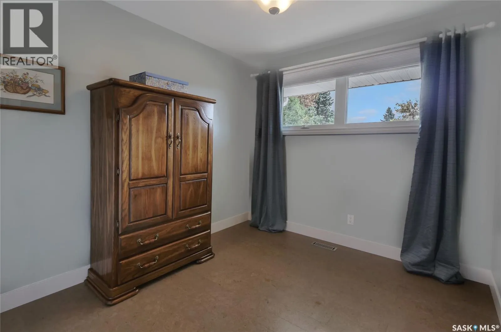 1435 Sioux CRESCENT SW