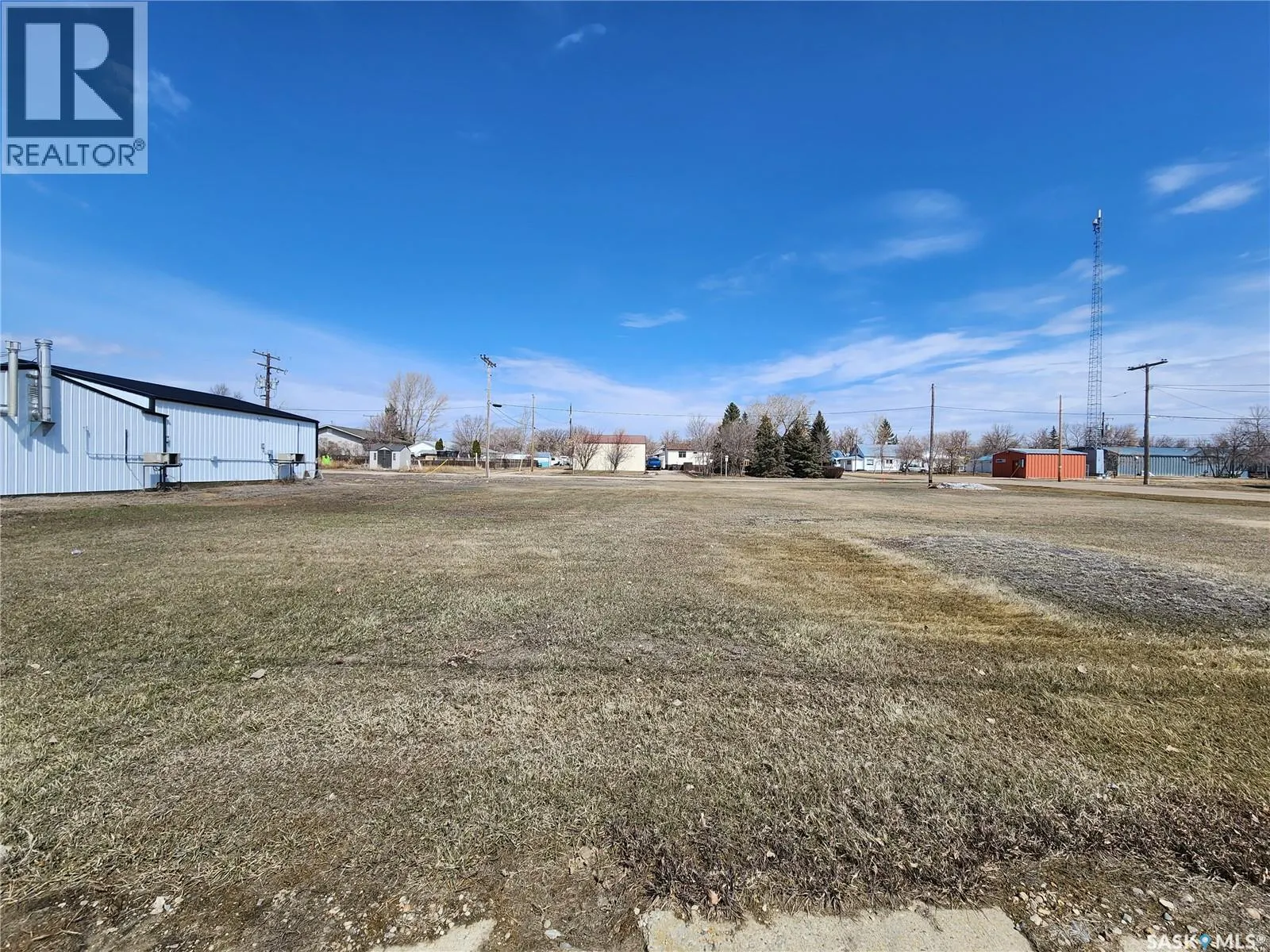 303 N Railway AVENUE