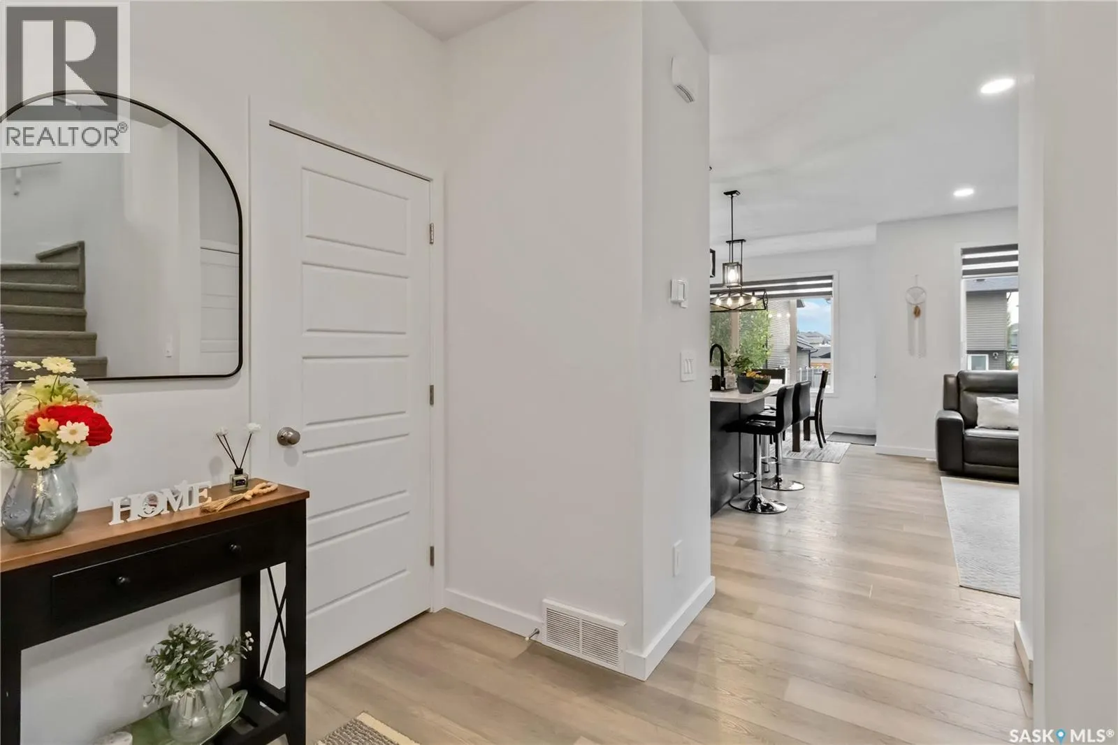 486 McFaull CRESCENT