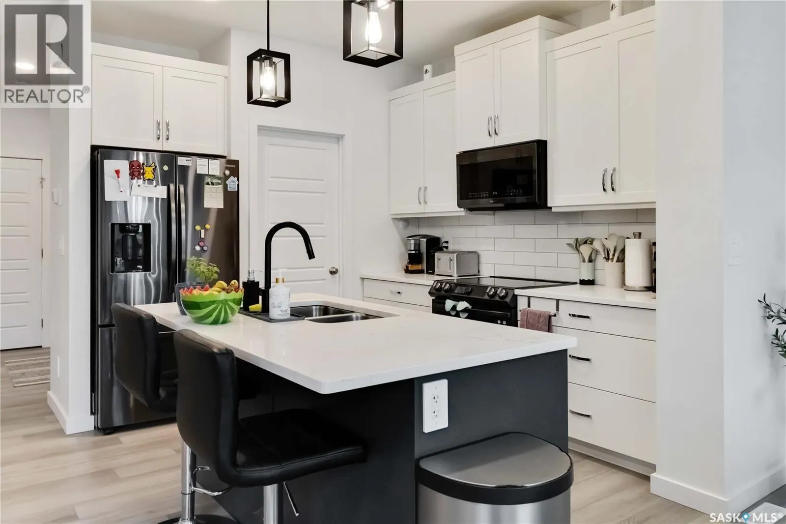 486 McFaull CRESCENT
