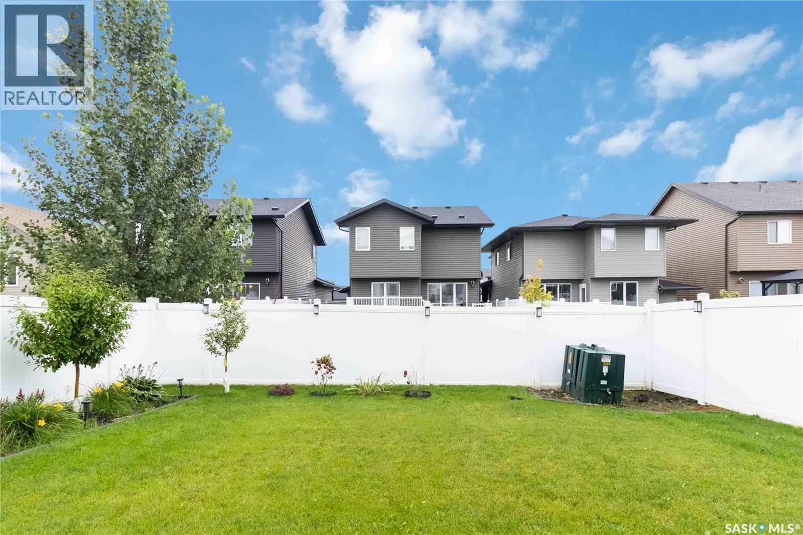 486 McFaull CRESCENT