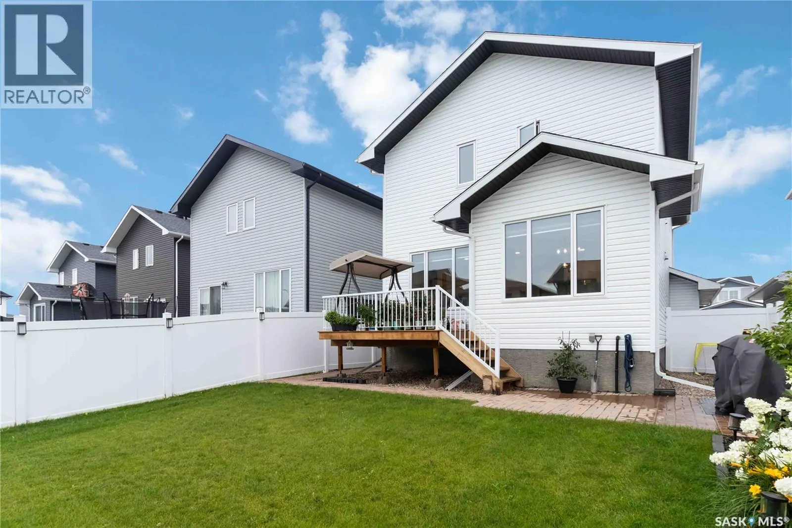 486 McFaull CRESCENT
