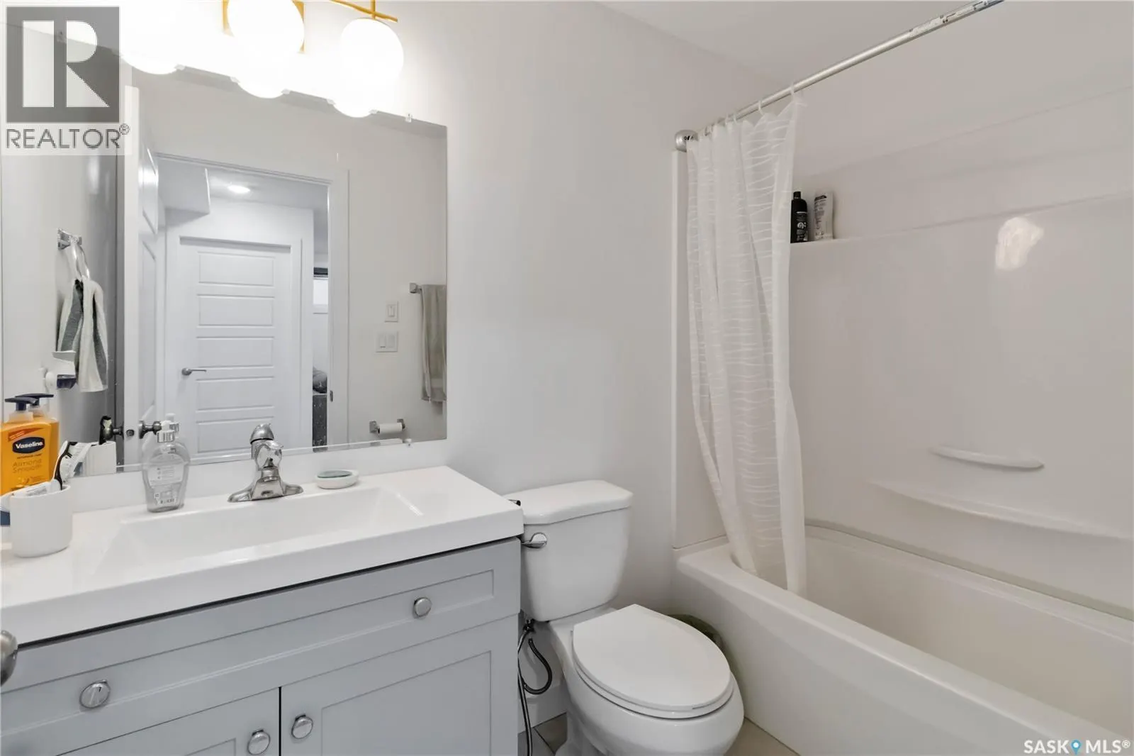 486 McFaull CRESCENT