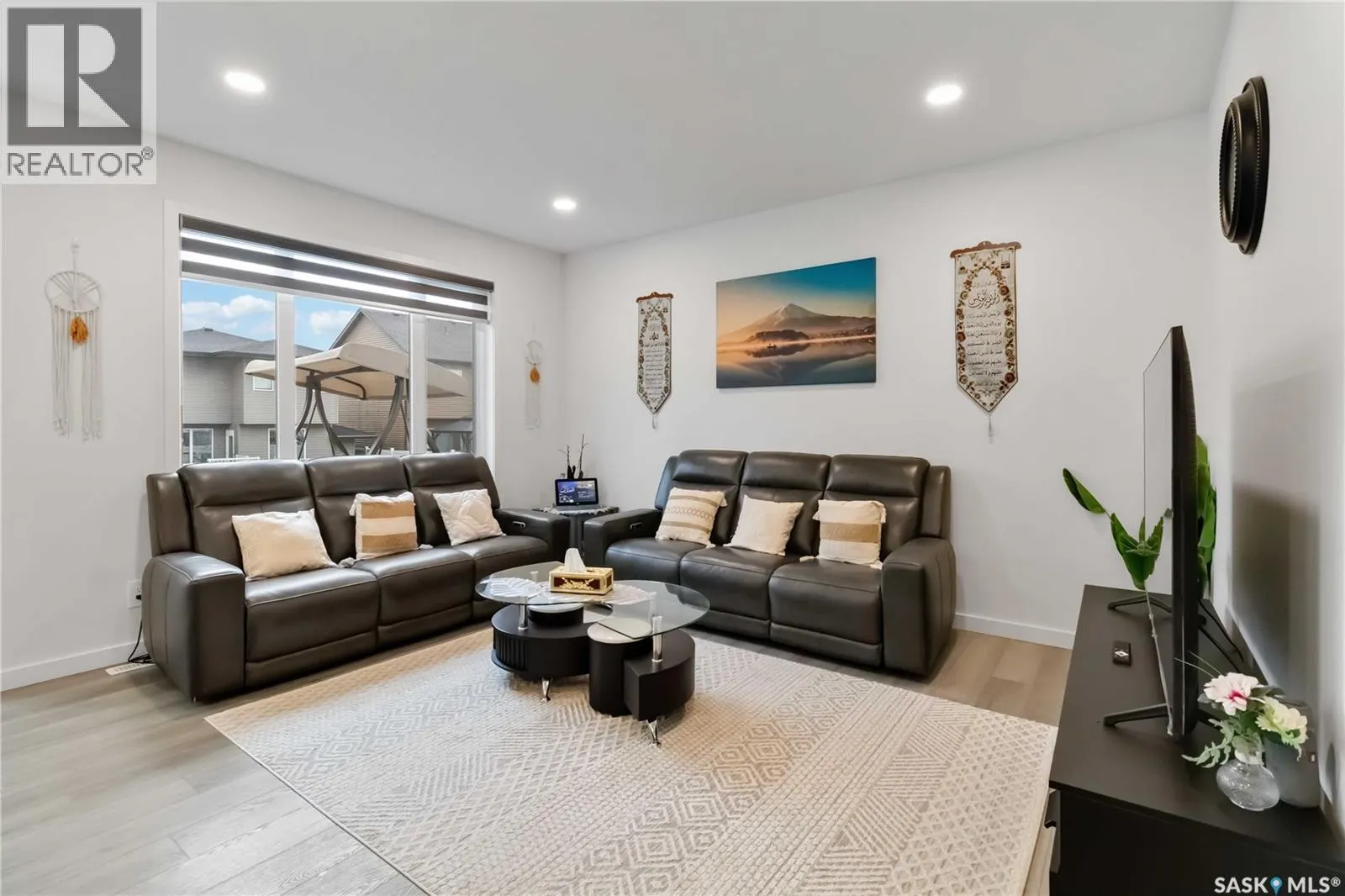 486 McFaull CRESCENT