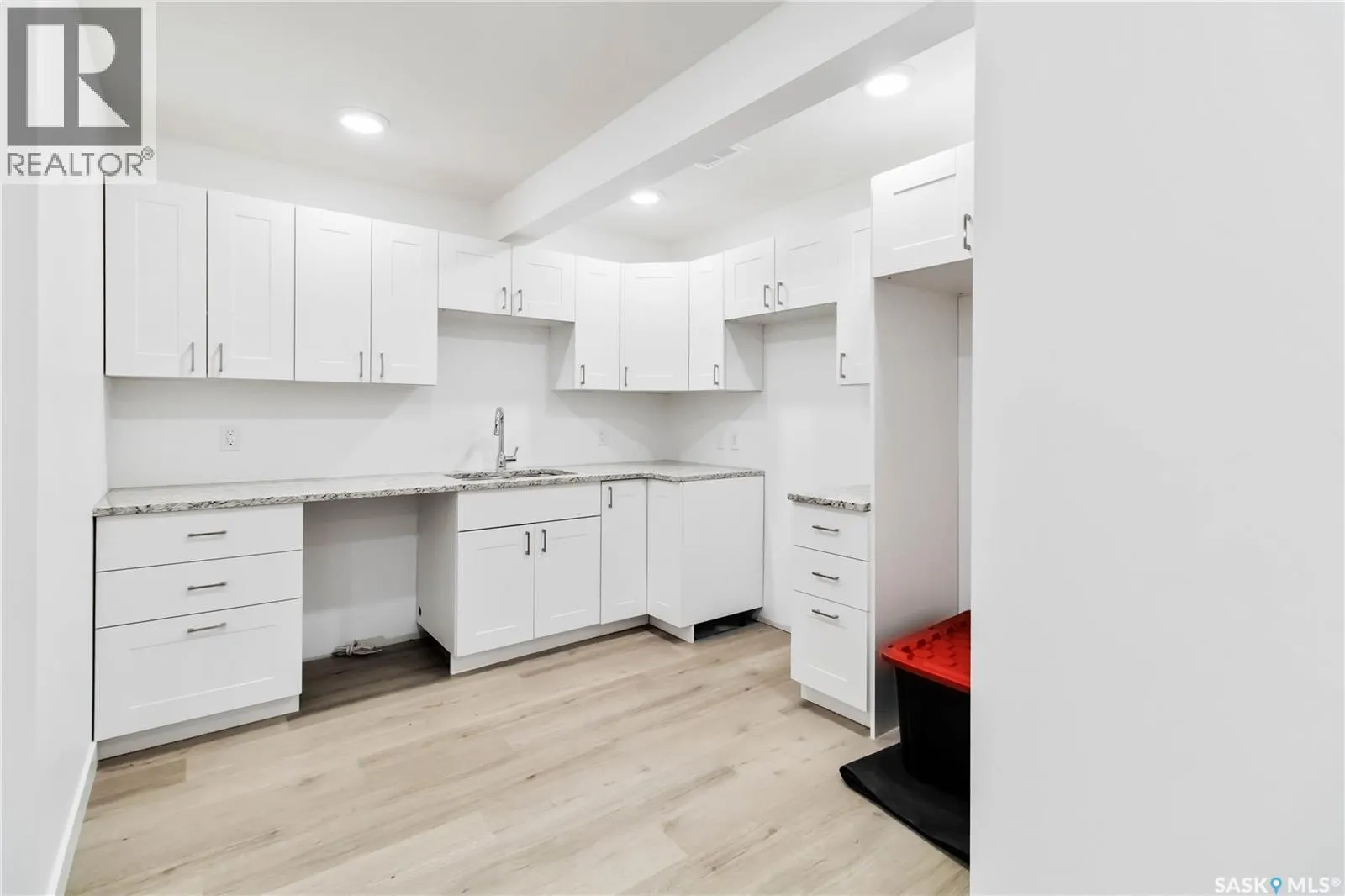 486 McFaull CRESCENT