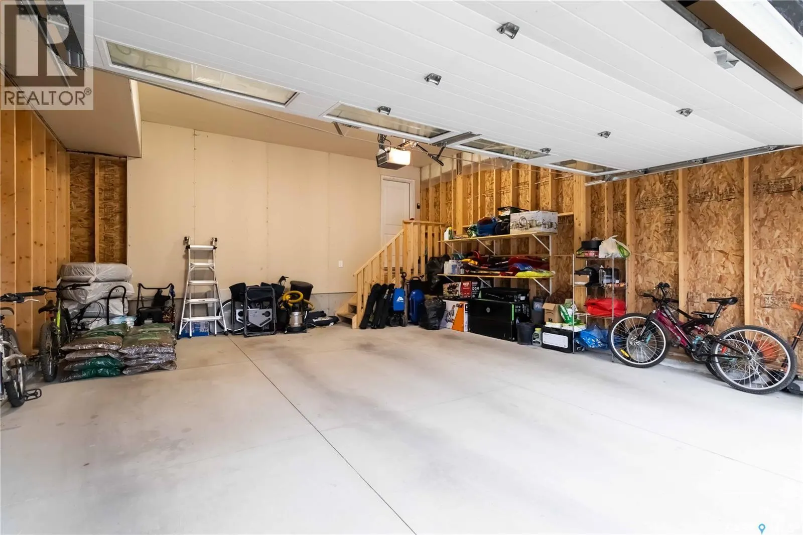 486 McFaull CRESCENT