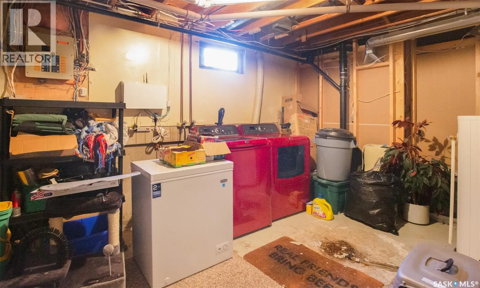1443 Sioux CRESCENT SW
