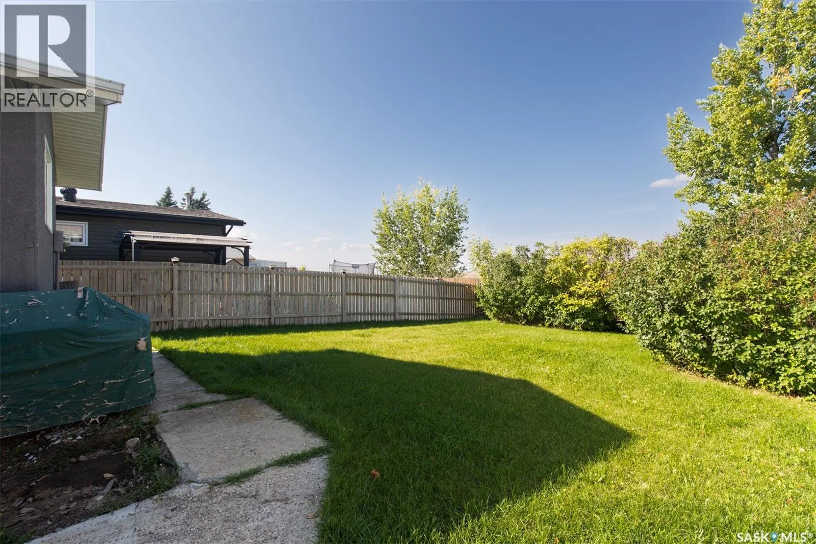 1443 Sioux CRESCENT SW