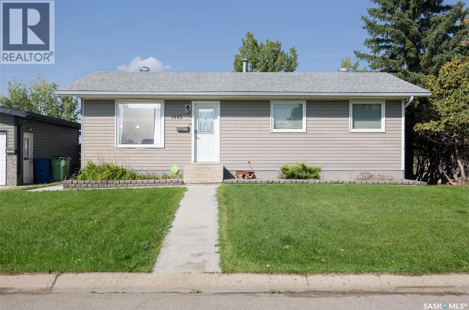 1443 Sioux CRESCENT SW