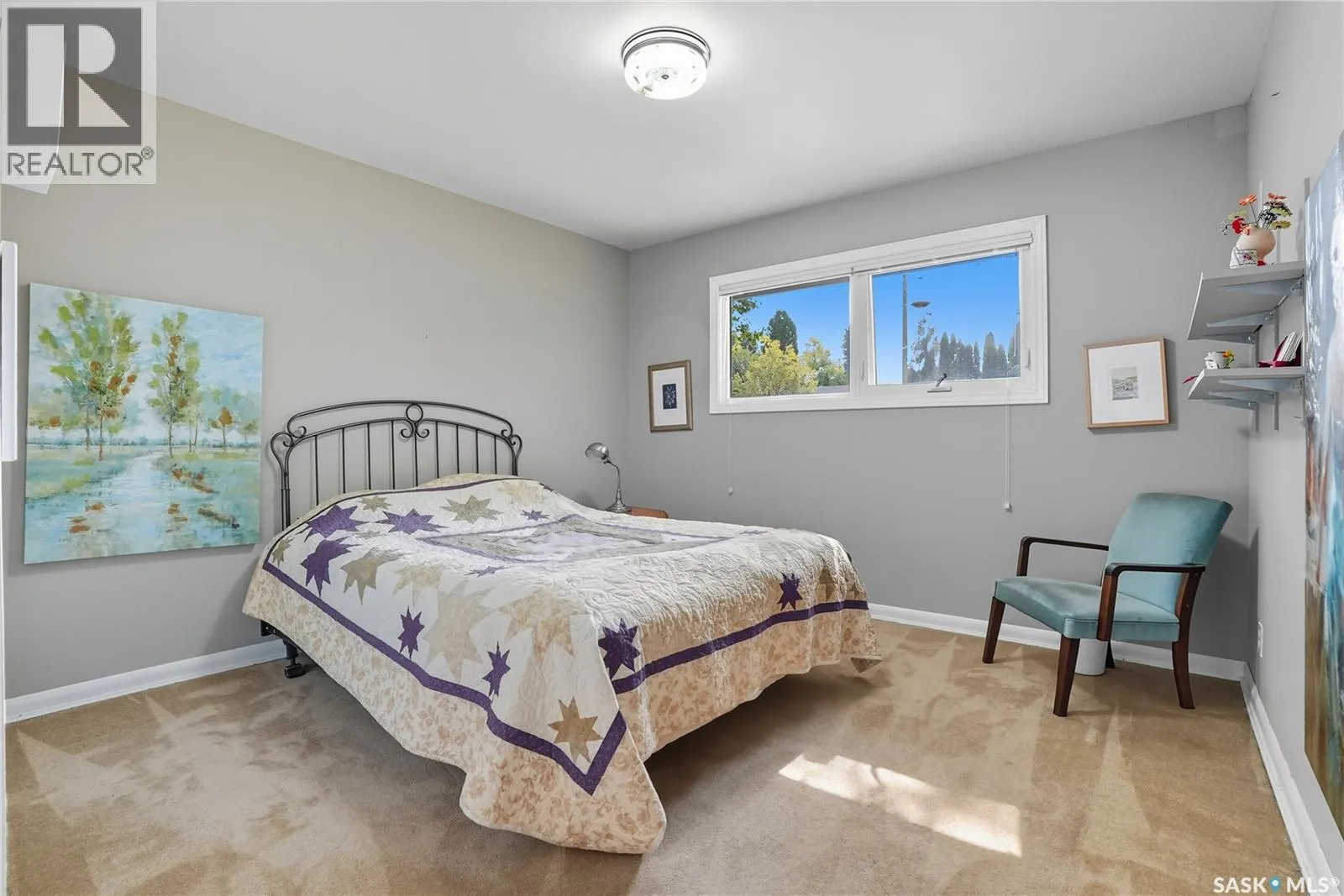 305 Elm STREET E