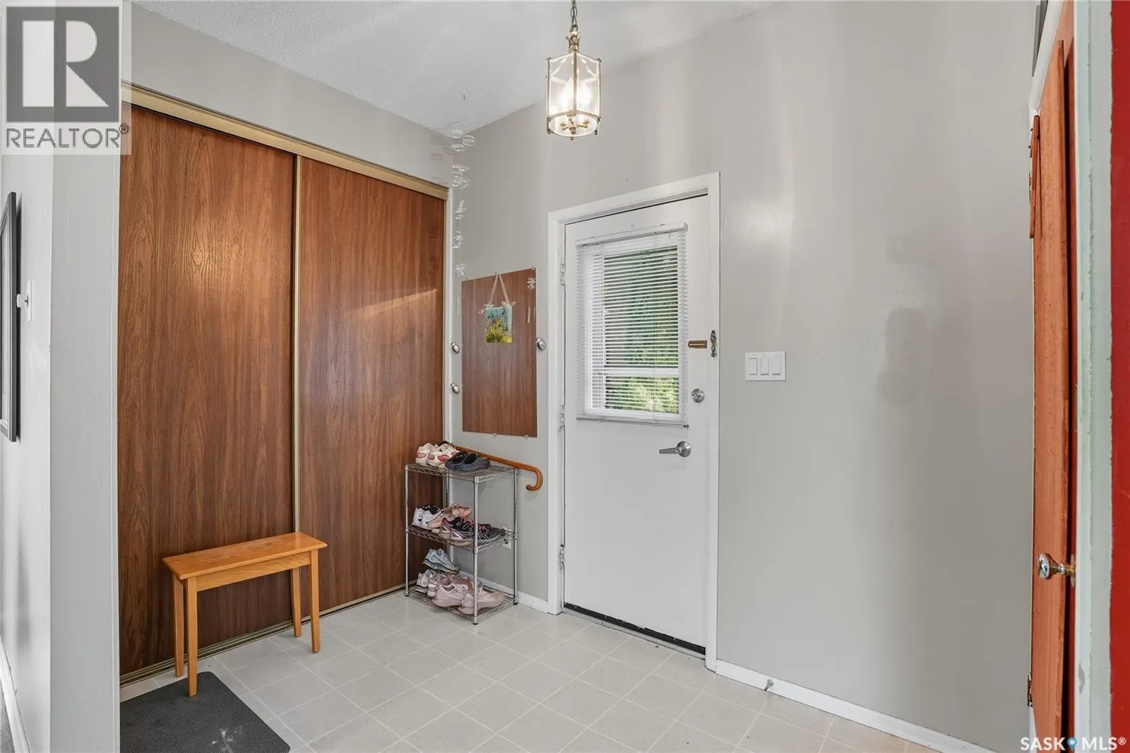305 Elm STREET E